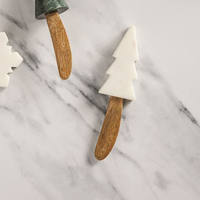 White Marble Tree Spreader