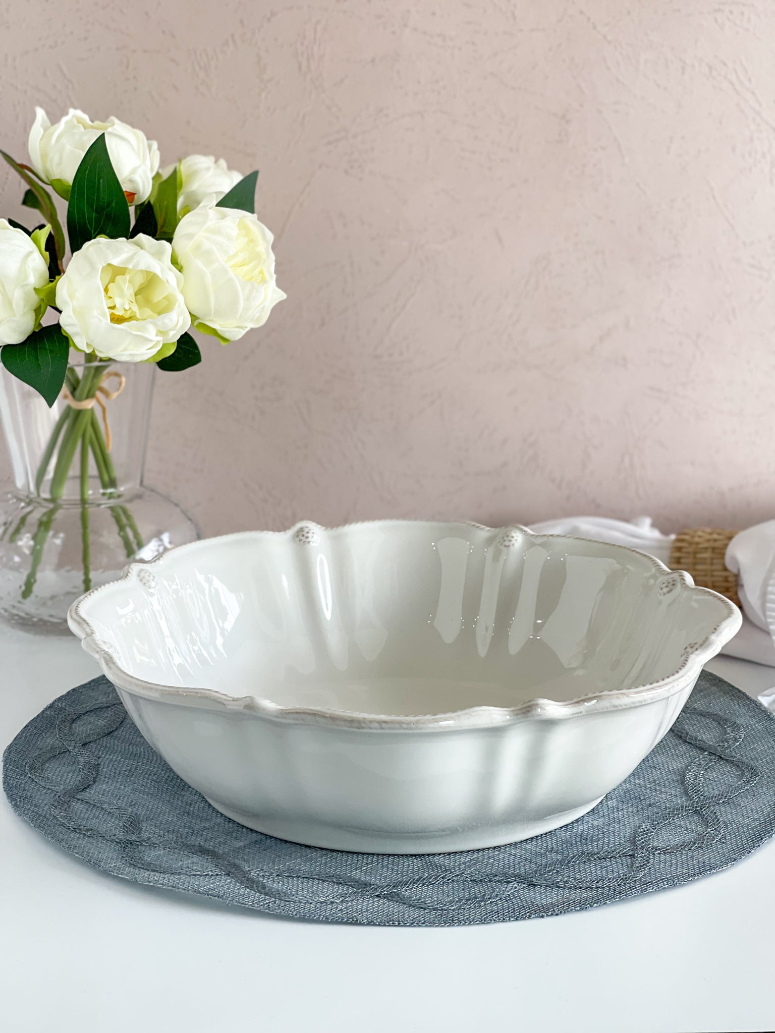 http://southernlyplace.com/cdn/shop/products/juliska-berry-and-thread-13-inch-oval-serving-bowl.jpg?v=1680791950