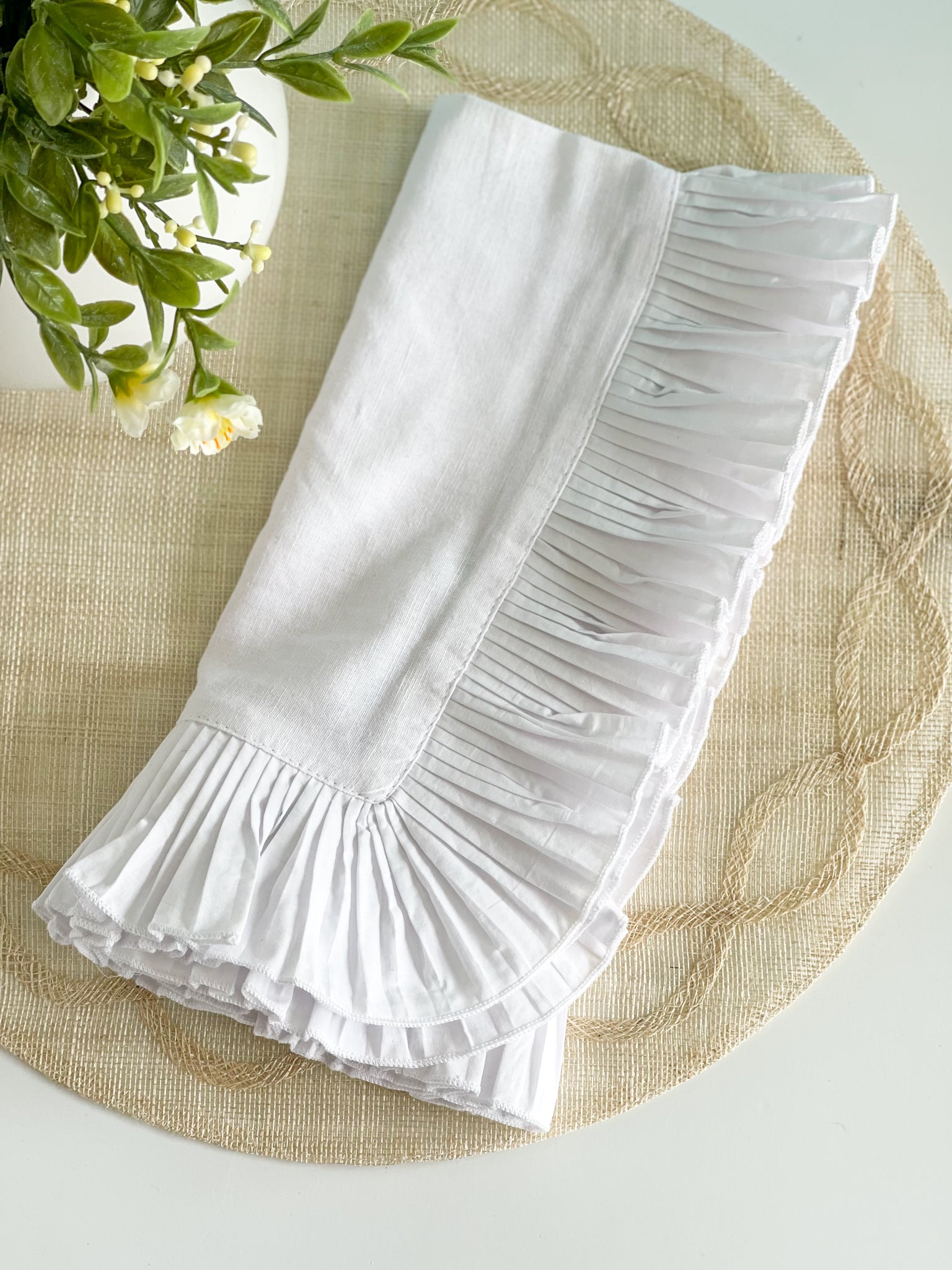 Ruffled Linen Hand Towel