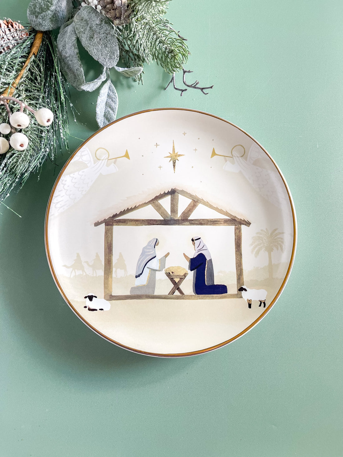Away In A Manger Salad Plate