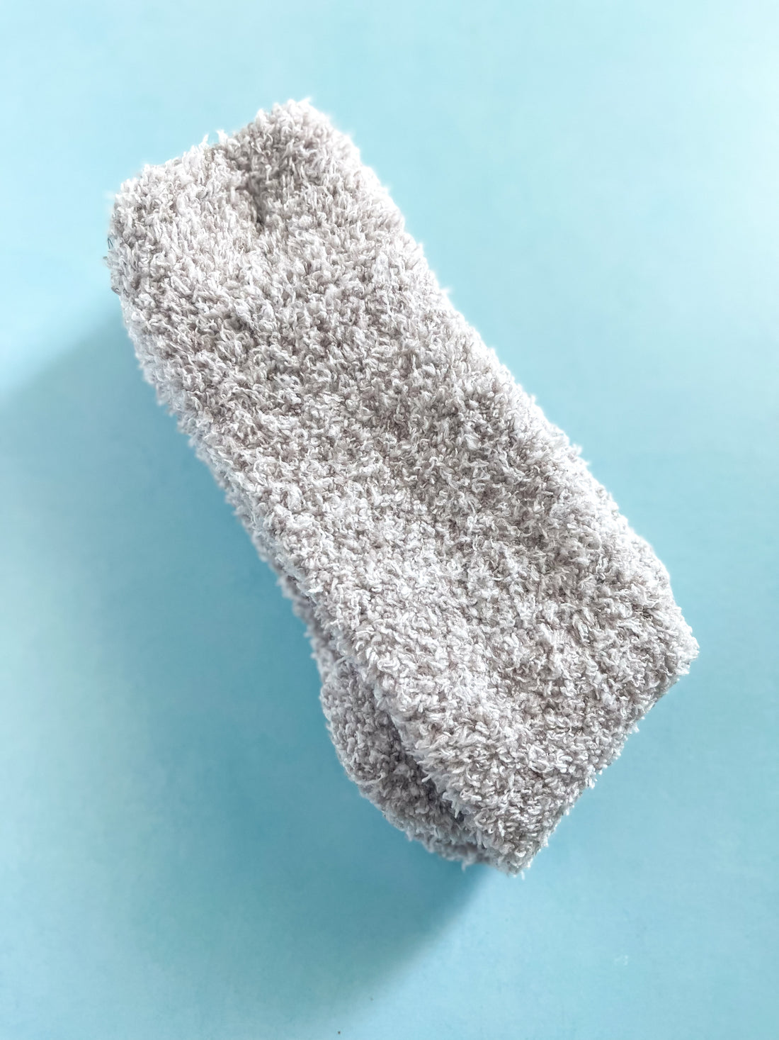 Barefoot Dreams Oyster Heathered Socks