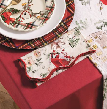 Christmas Scalloped Napkin Set