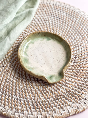 Etta B Matcha Latte Round Spoon Rest