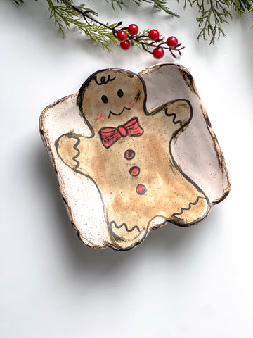 Etta B Pottery Gingerbread Man Dish