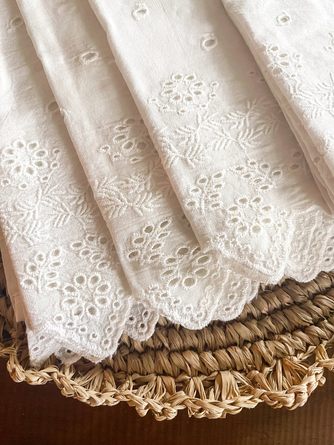 Eyelet Napkin Set