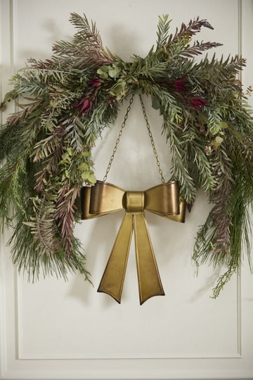 Gold Wreath Bow
