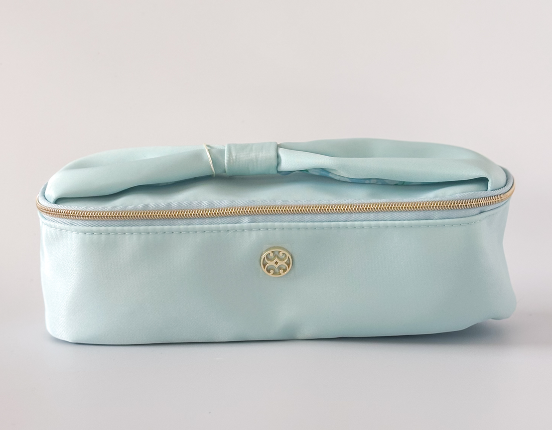 Light Blue Makeup Bag Mini Kiss 