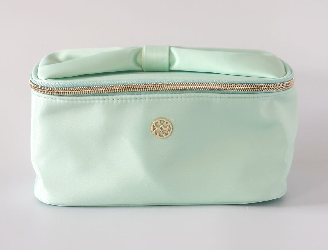 Mint Makeup Bag Regular