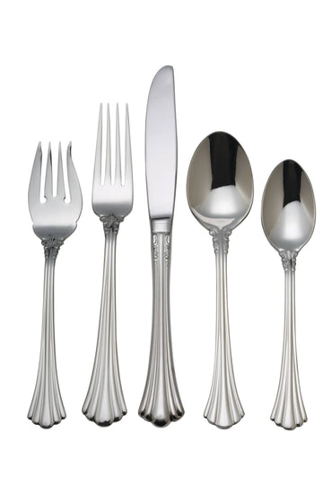 Reed and Barton 1800 Five Piece Flatware Set