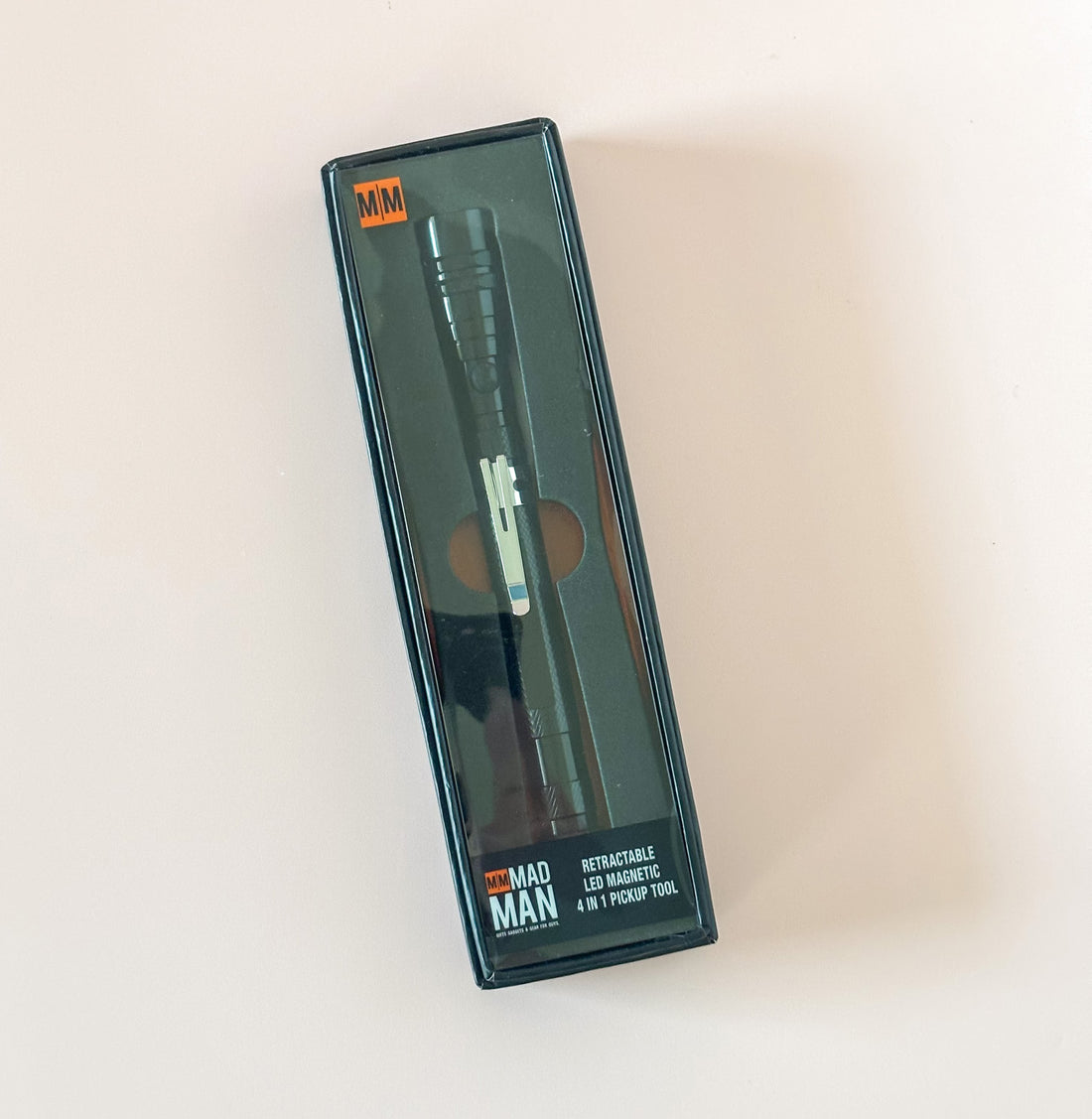 Retractable Magnetic Tool