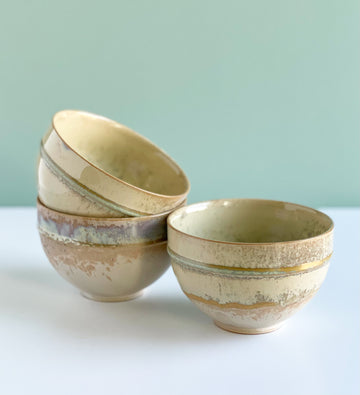 Beige Reactive Glaze Stoneware Bowl