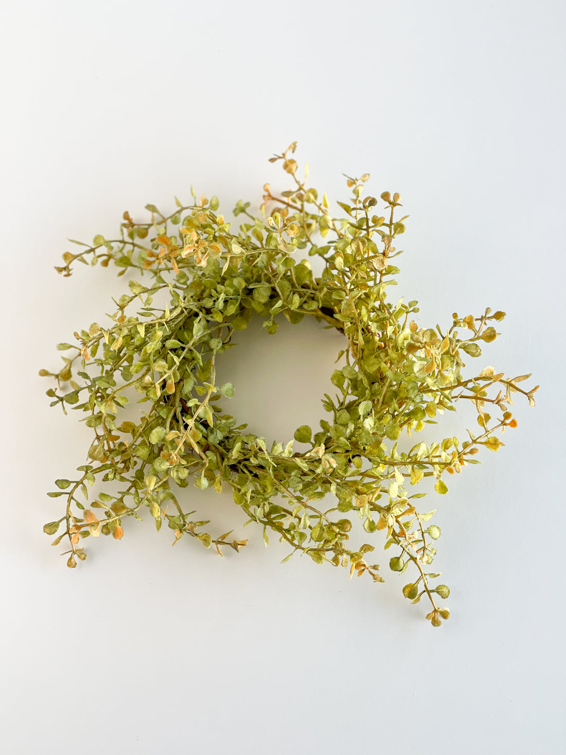 Bright Greenery Candle Ring