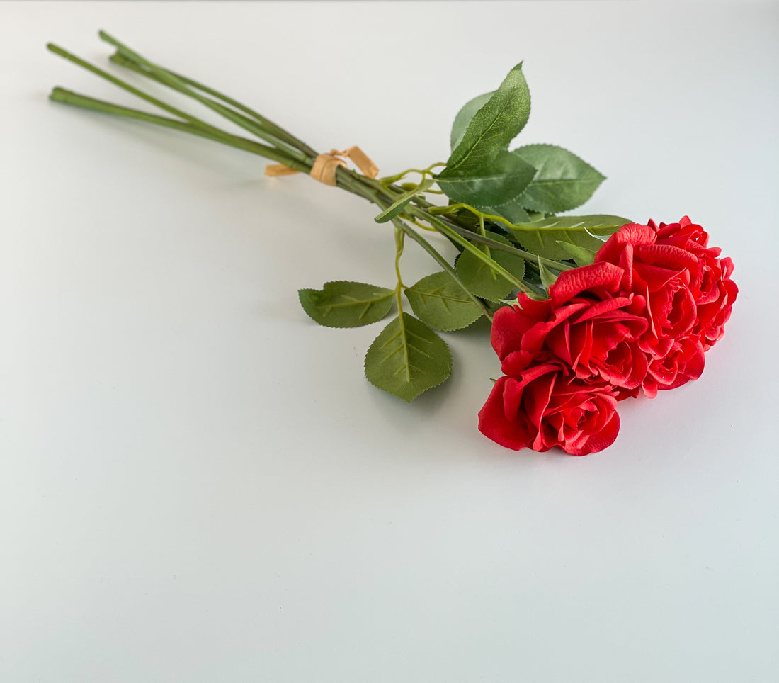 Red Roses Real Touch Closeup