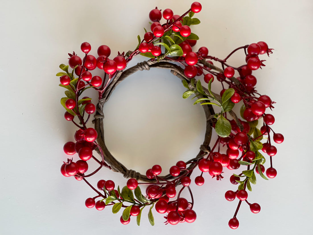 Small Red Berry Candle Ring